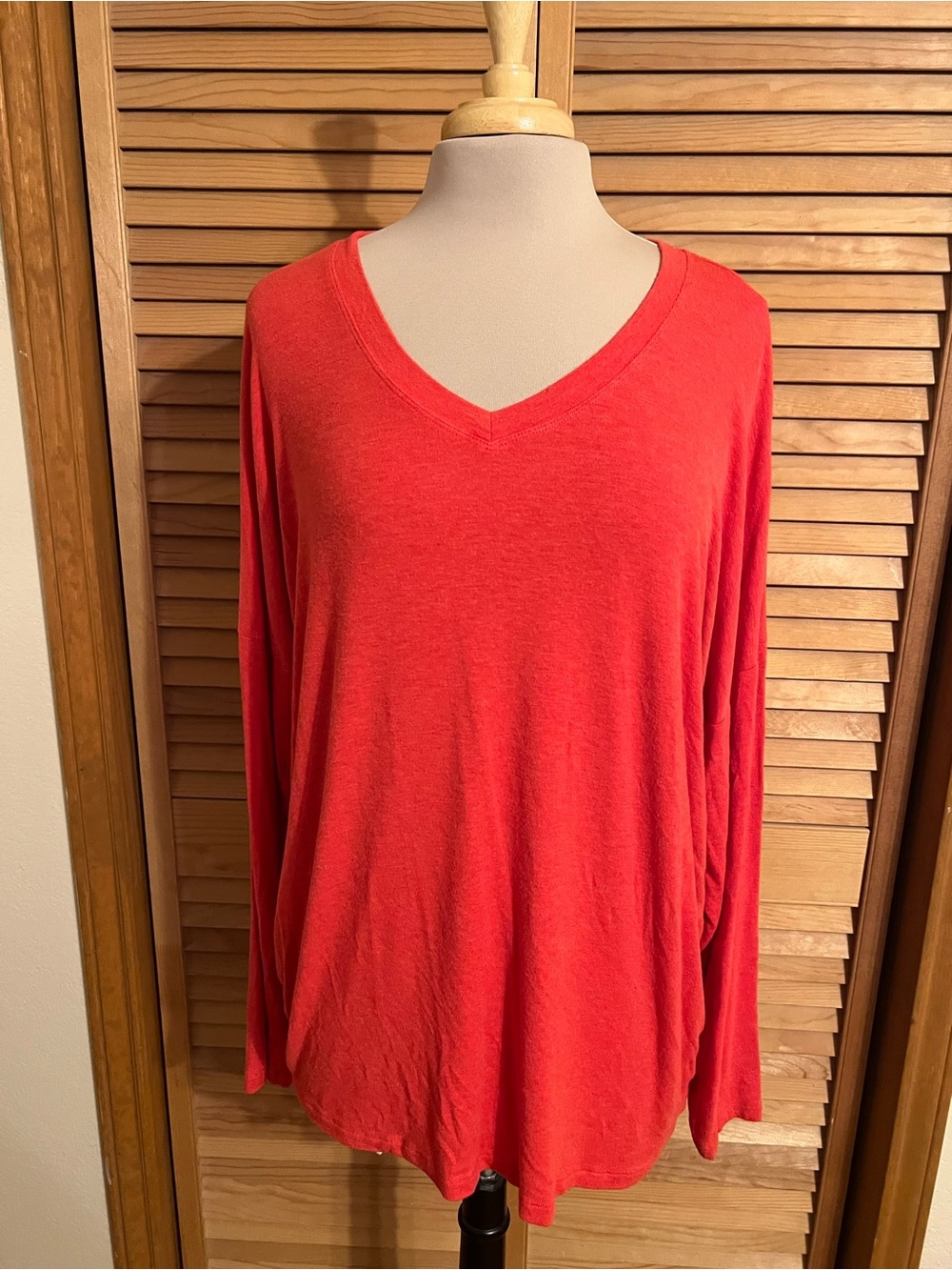 CAbi V-Neck Long Sleeve Serenity Tee in Coral